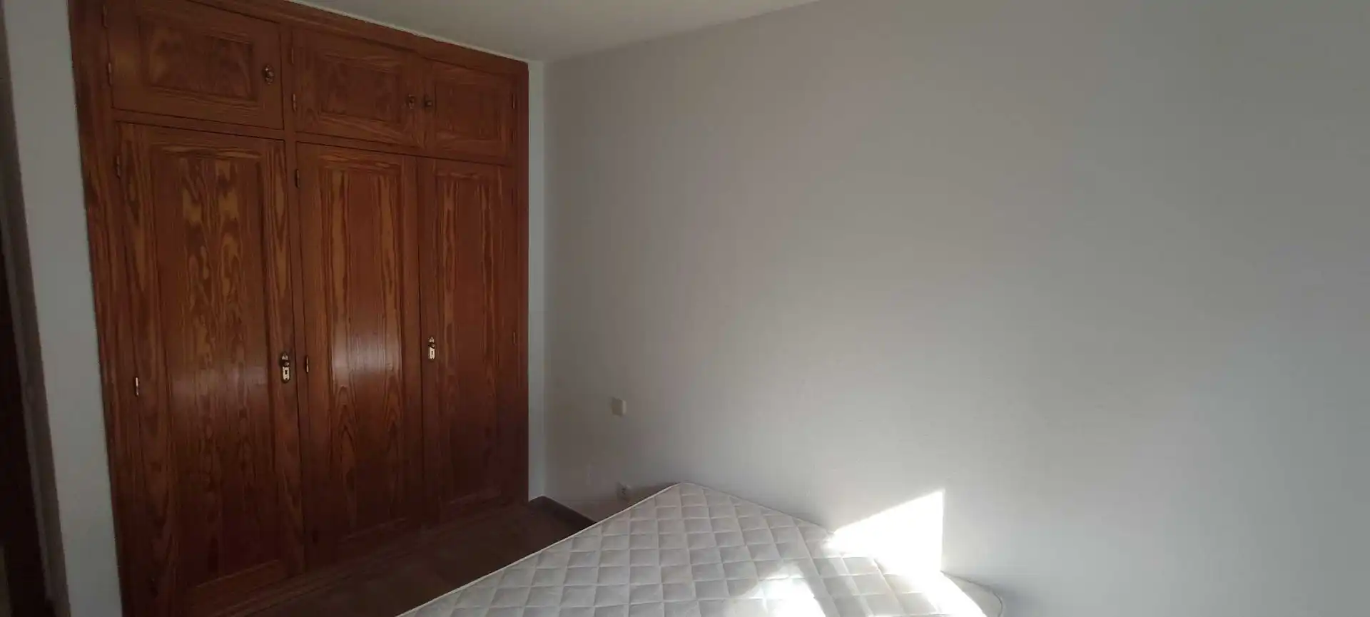 Dormitori de Apartament en venda en Las Rozas de Madrid amb Calefacció i Piscina comunitària
