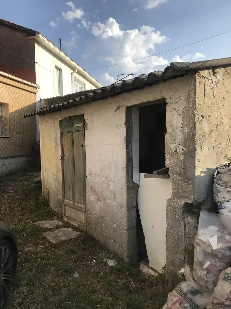 Casa adosada en venda a A Malata - Catabois - Ciudad Jardín