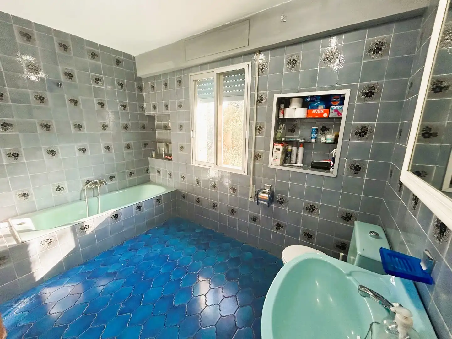 Bany de Casa o xalet en venda en Olocau amb Aire condicionat, Terrassa i Moblat