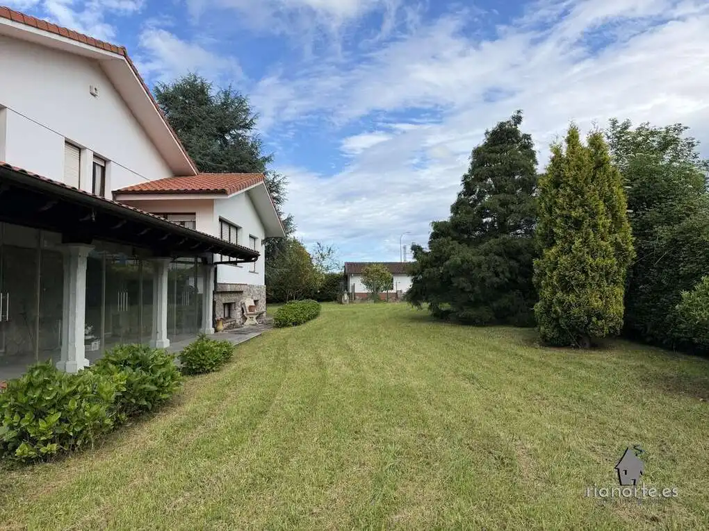 Casa o chalet en venta en Colunga con Calefacción y Jardín privado