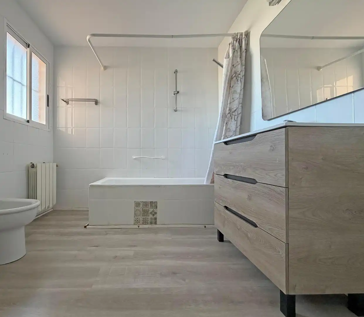 Baño de Casa o chalet en venta en Alicante / Alacant con Calefacción, Jardín privado y Terraza