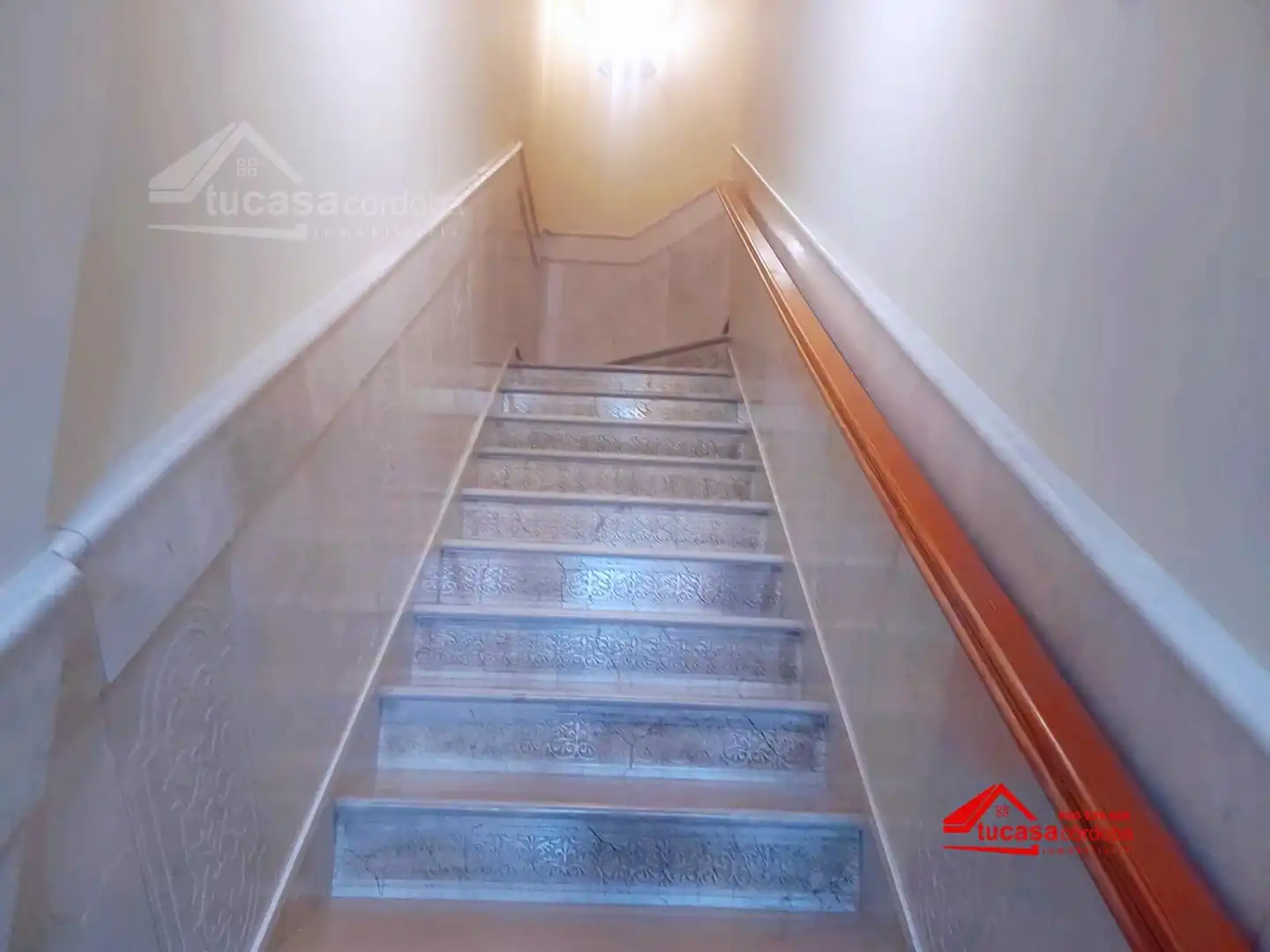 Duplexes for sale in El Carpio  with Air Conditioner and Furnished