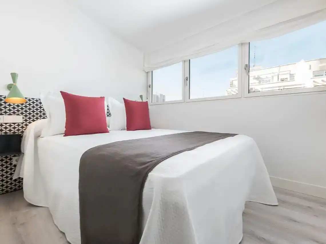 Schlafzimmer von Dachboden zur Miete in  Madrid Capital mit Klimaanlage