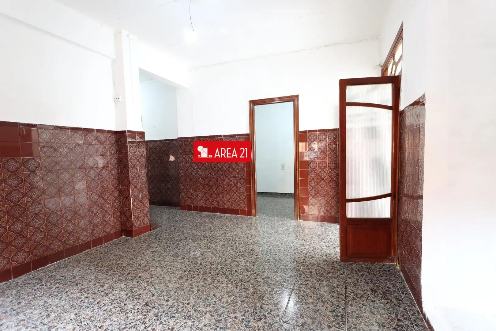 Houses for sale in La Pobla de Vallbona  with Terrace and Storage room