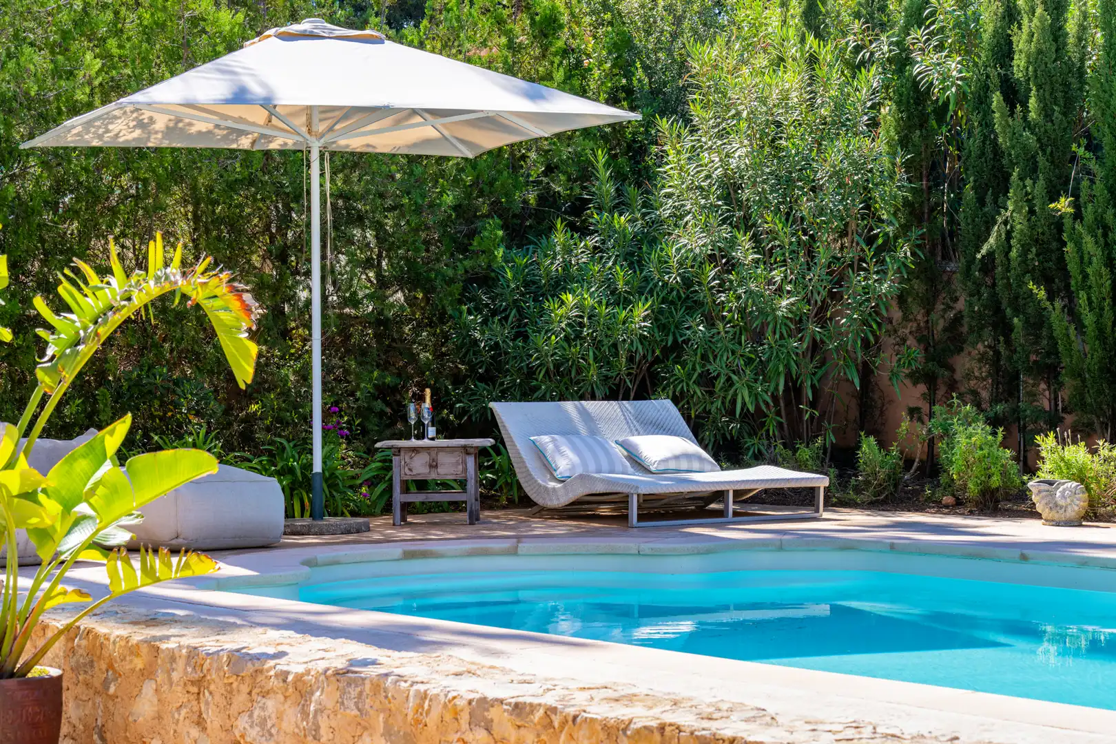 Swimming pool of Country homes for sale in Artà  with Air Conditioner, Heating and Terrace