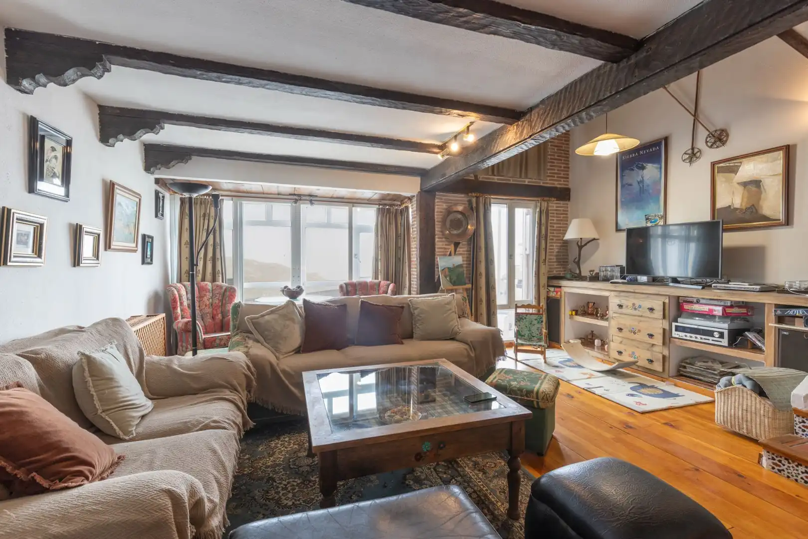 Sala de estar de Casa o chalet en venta en Sierra Nevada con Calefacción, Trastero y Amueblado