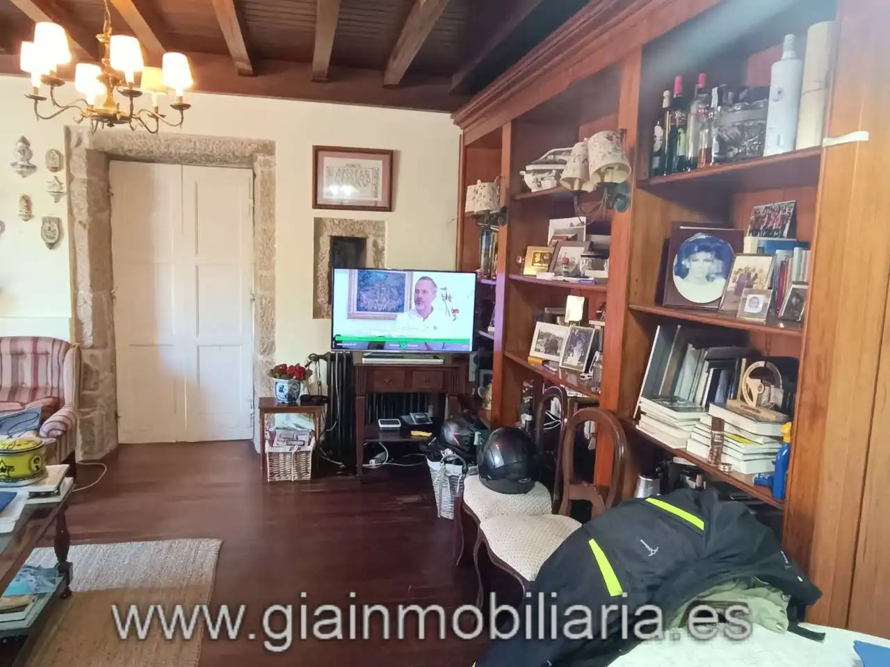 Sala de estar de Casa o chalet en venta en Mondariz con Calefacción, Jardín privado y Terraza