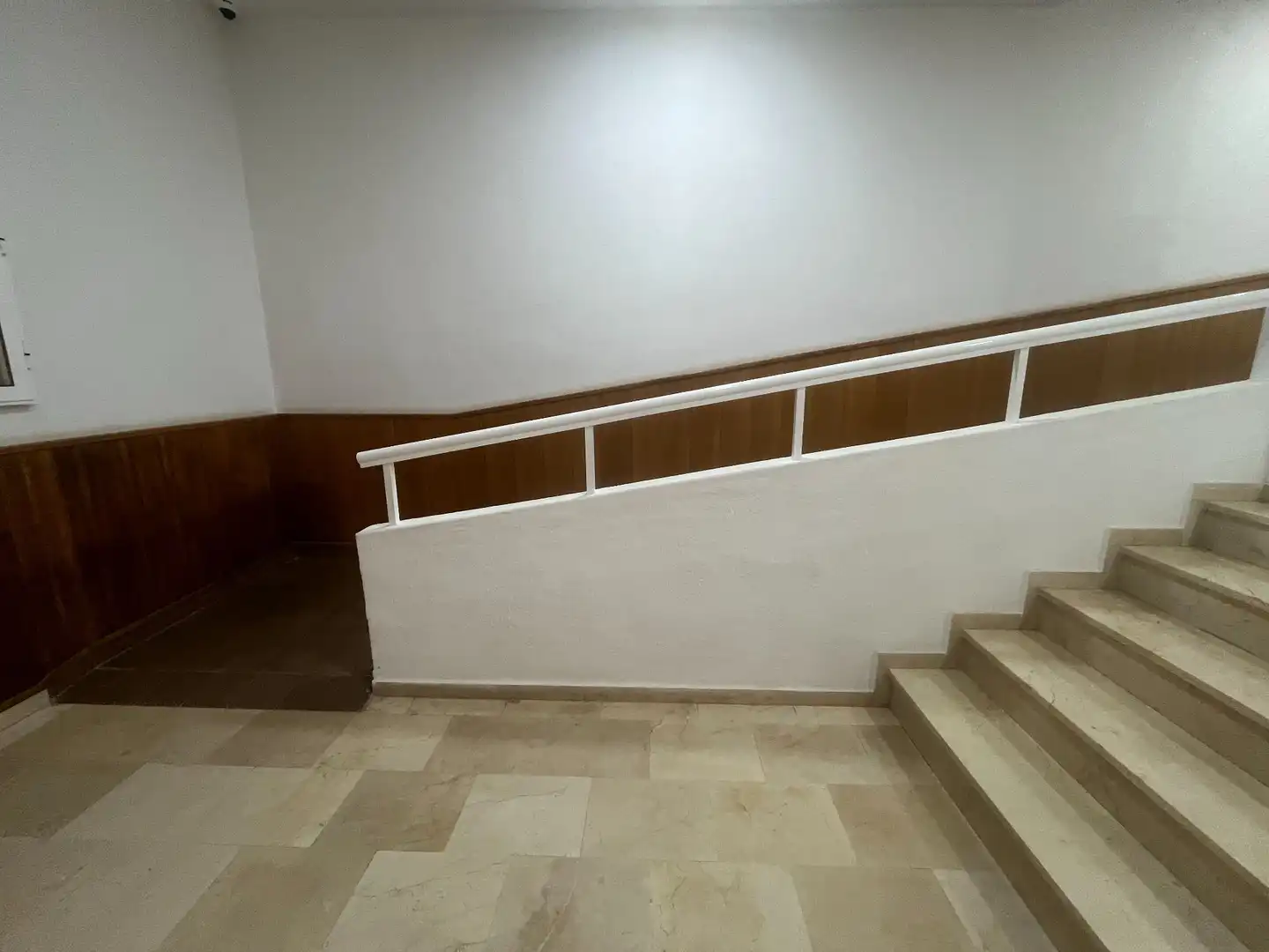 Piso en venta en Guardamar del Segura con Terraza, Trastero y Amueblado