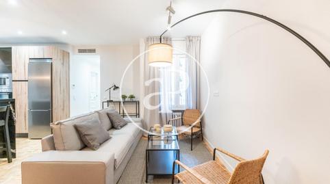 Foto 2 de Piso en venta en Calle de Viriato, Almagro, Madrid