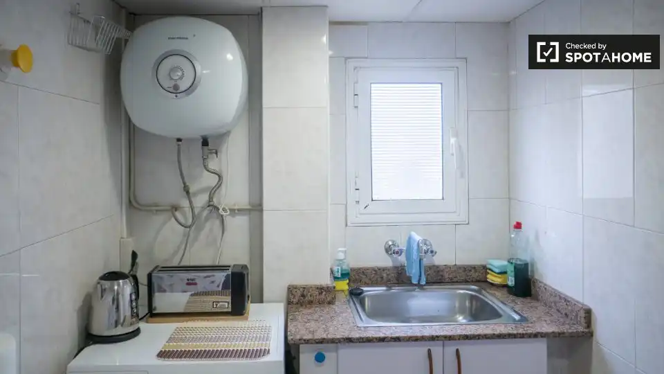 Flat with terrace to rent in L'Eixample, imagen 9