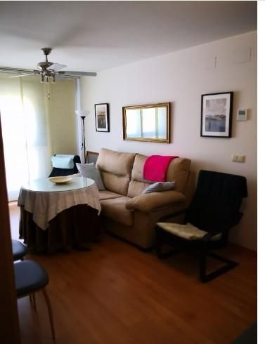 Sala d'estar de Pis de lloguer en  Sevilla Capital amb Aire condicionat, Terrassa i Moblat
