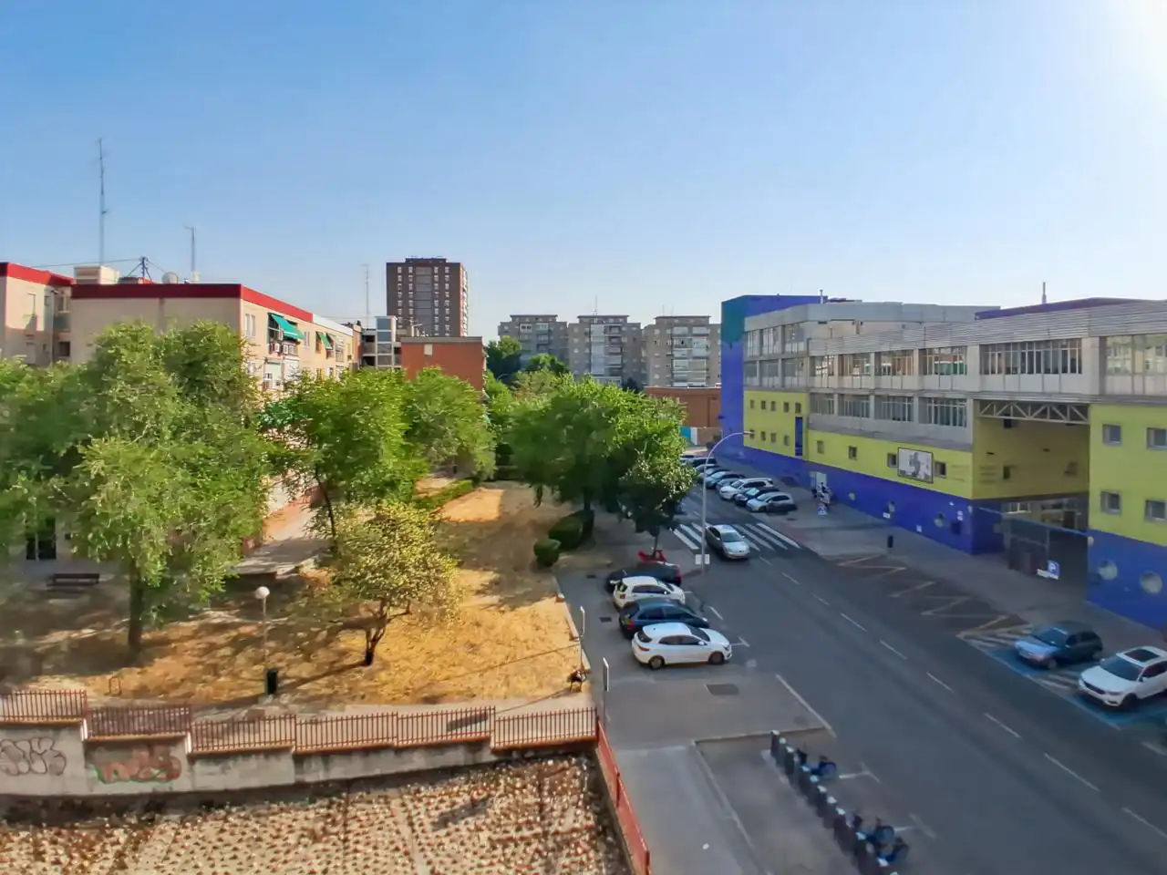 Vista exterior de Pis en venda en Madrid amb Calefacció, Parquet i Terrassa