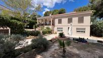 Vista exterior de Casa o xalet en venda en Llíria amb Aire condicionat, Terrassa i Piscina