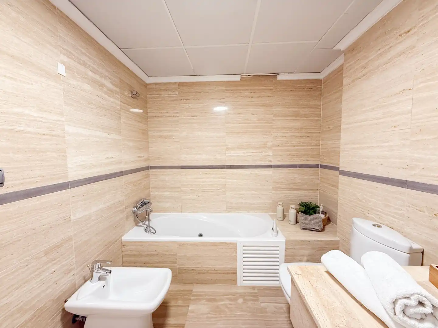 Baño de Apartamento en venta en Águilas con Aire acondicionado, Calefacción y Terraza
