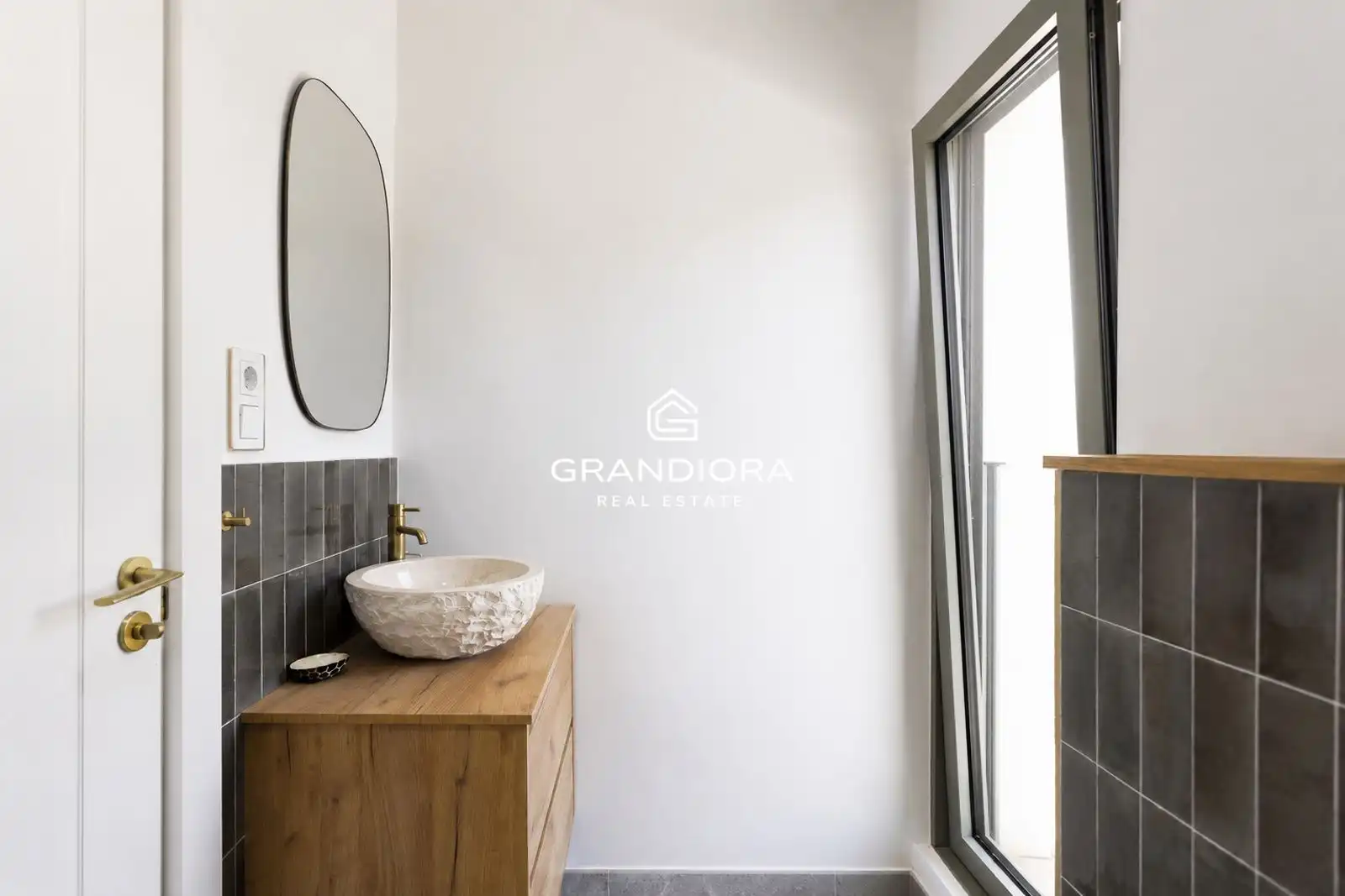 Bathroom of Houses for rent in Cabrils  with Air Conditioner, Heating and Storage room