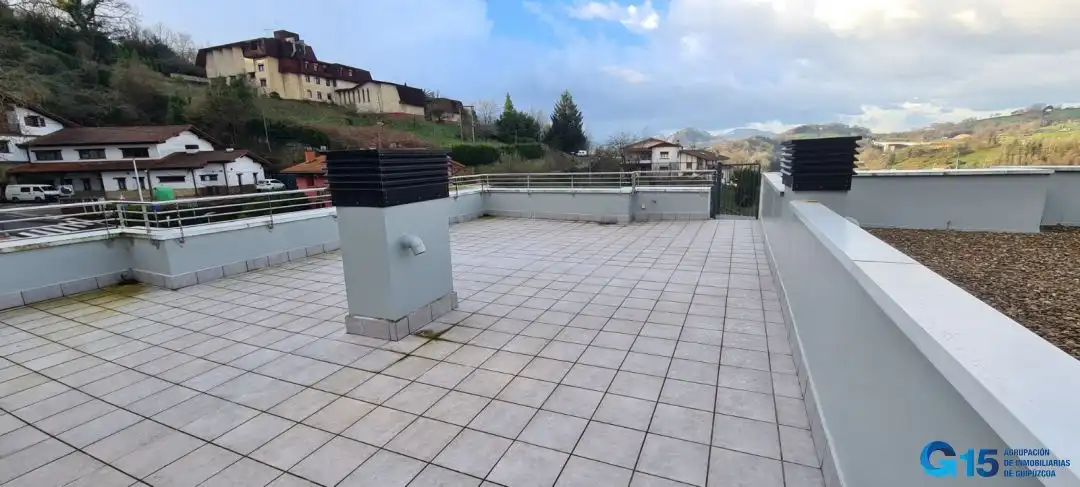Terraza de Ático en venta en Astigarraga con Calefacción y Terraza