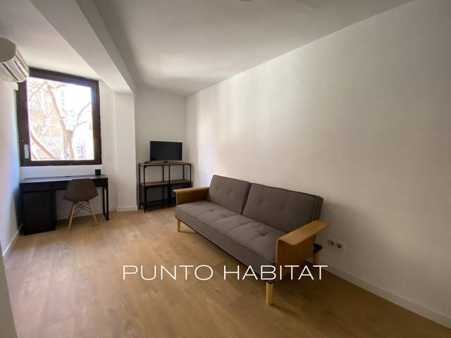 Piso en Alquiler en Avenida Gaudi en Sagrada Família