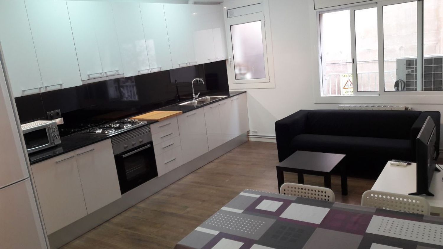 Kitchen of Flat to rent in  Barcelona Capital  with Air Conditioner, Heating and Furnished