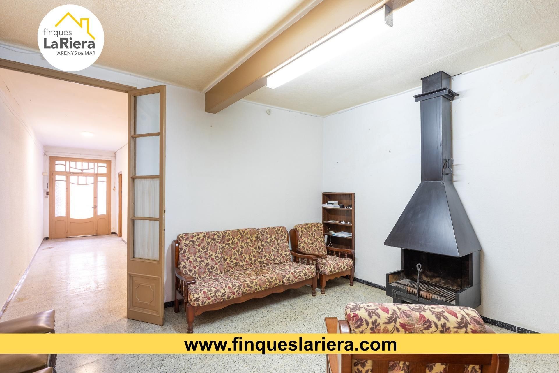 Living room of House or chalet for sale in Arenys de Mar  with Air Conditioner, Heating and Private garden