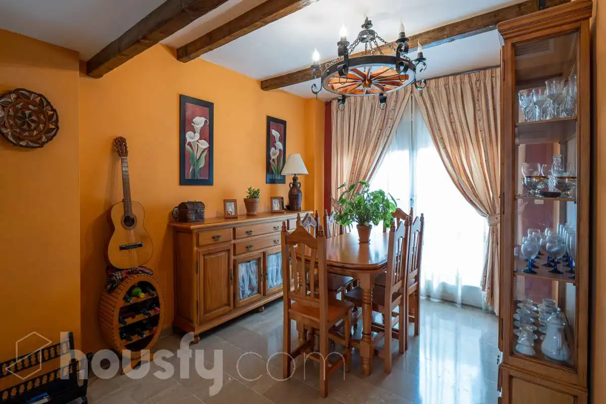 Houses for sale in Calle Atlántida, Alcorrín