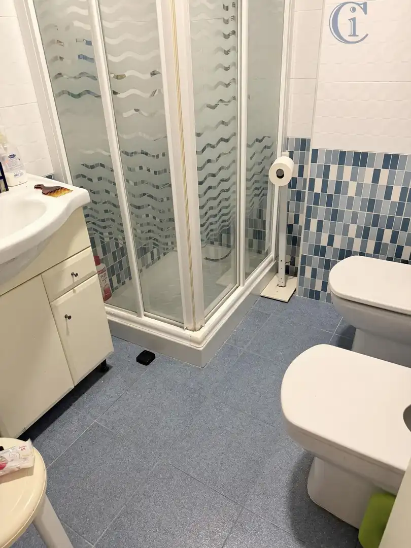 Baño de Piso en venta en Cádiz con Aire acondicionado