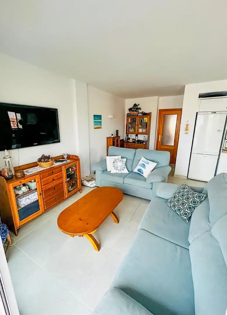 Sala de estar de Piso de alquiler en Ses Salines con Aire acondicionado, Balcón y Piscina comunitaria