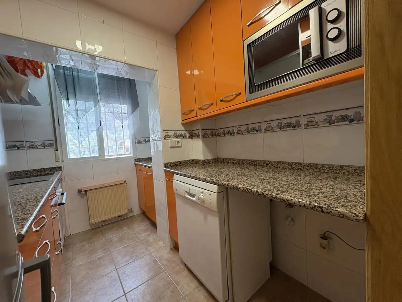 Cocina de Planta baja de alquiler en Madrid con Aire acondicionado y Calefacción