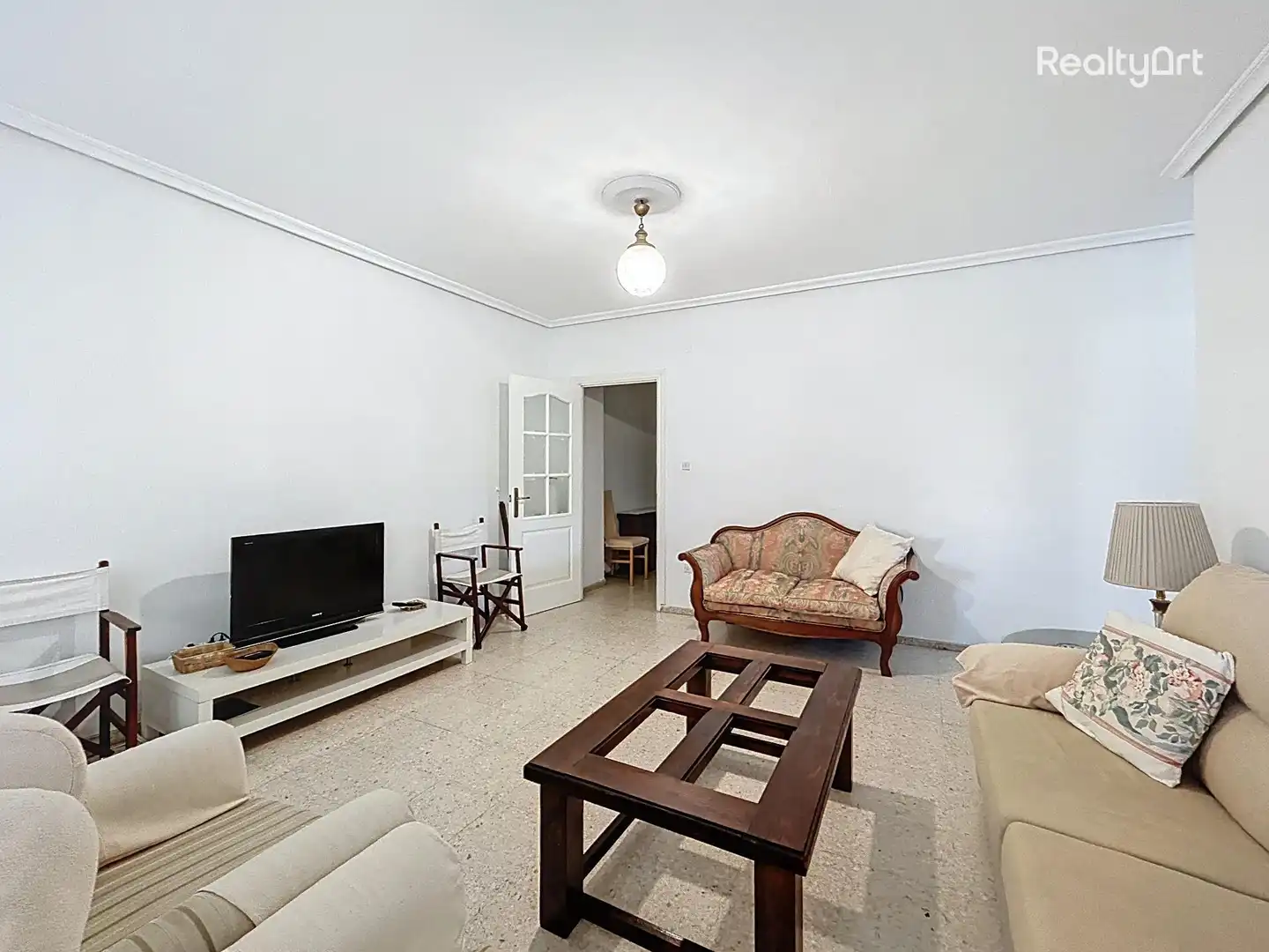Living room of Flat for sale in Sevilla  with Air Conditioner, Terrace and Balcony