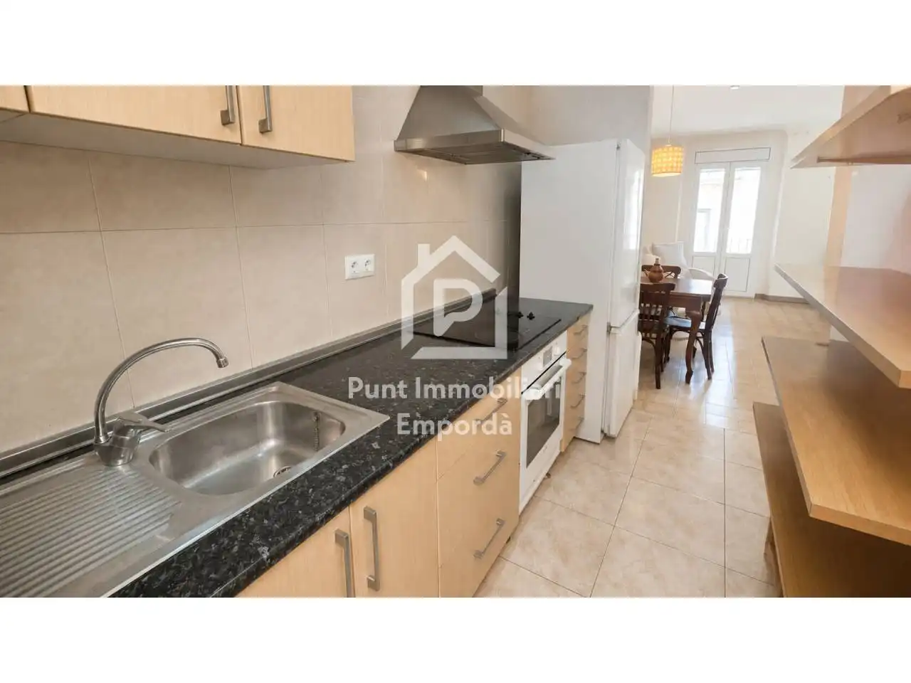 Außenansicht von Wohnung zum Verkauf in Figueres mit Heizung, Terrasse und Balkon
