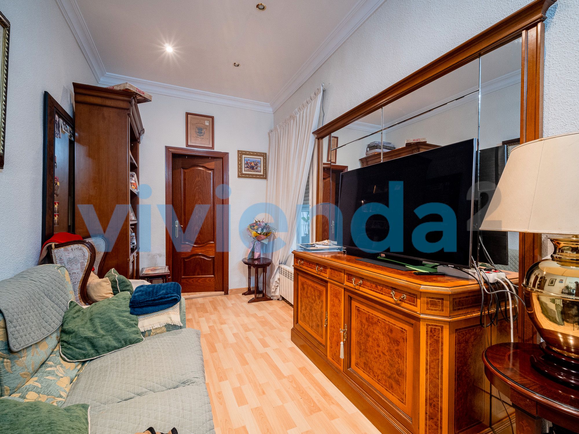 Sala d'estar de Pis en venda en  Madrid Capital amb Calefacció i Terrassa