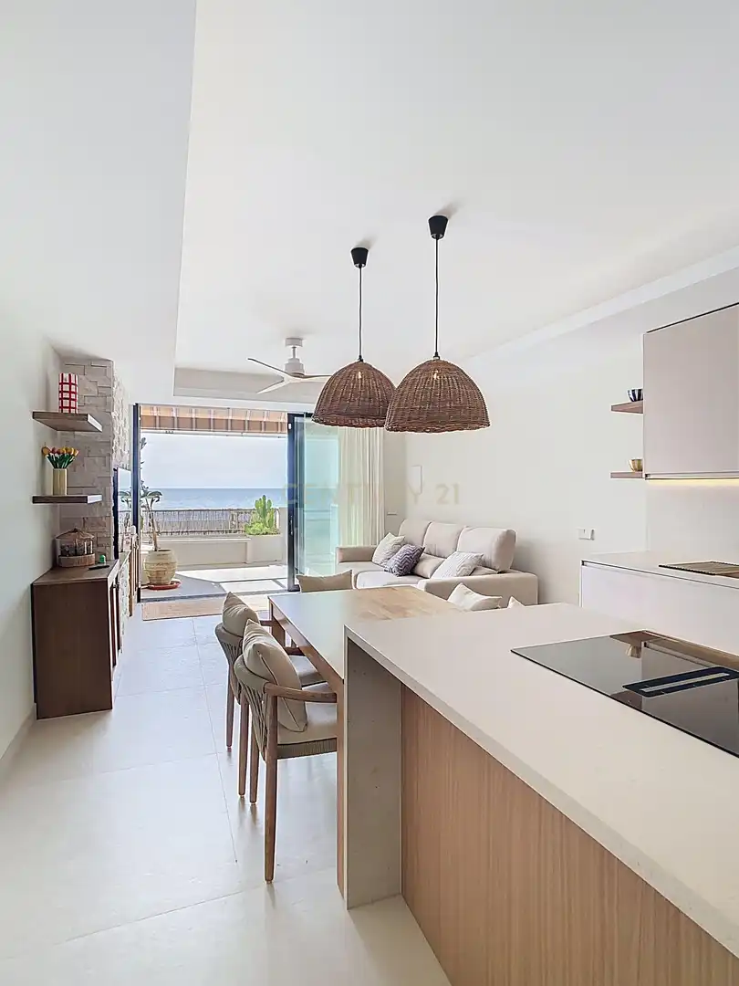 Sala de estar de Piso de alquiler en Rincón de la Victoria con Aire acondicionado y TV