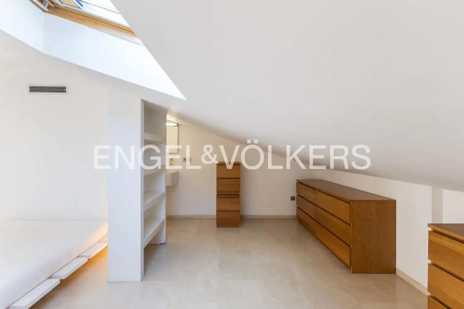 Dúplex en venta en Valencia con Aire acondicionado y Calefacción