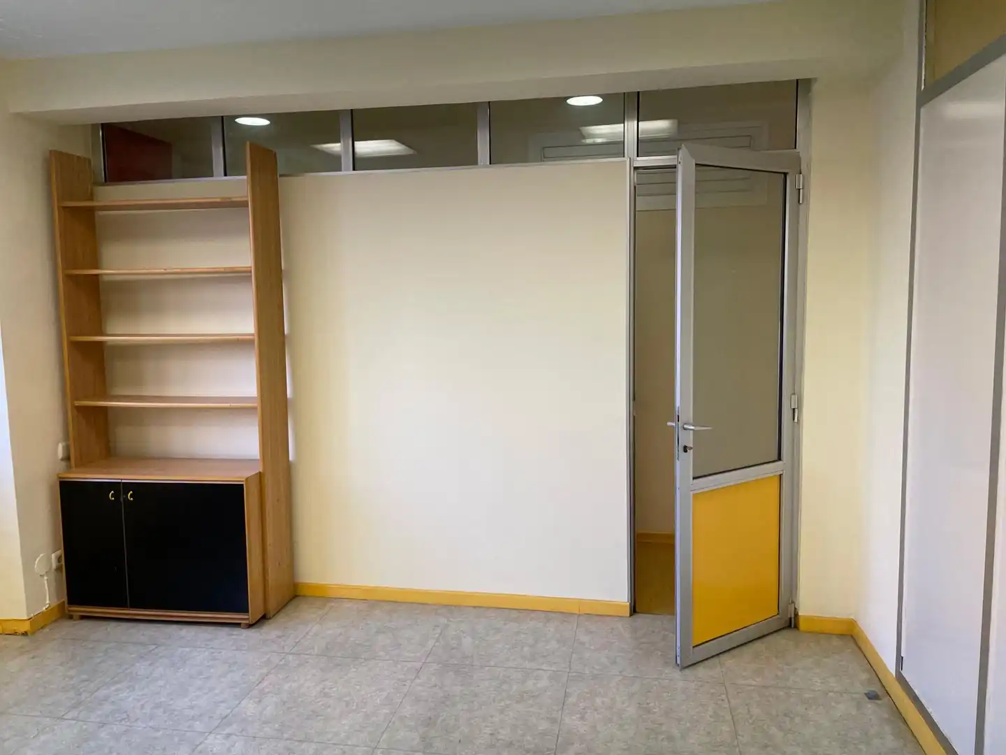Oficina de lloguer a CALLE ZORRILLA, 46, Campo Grande