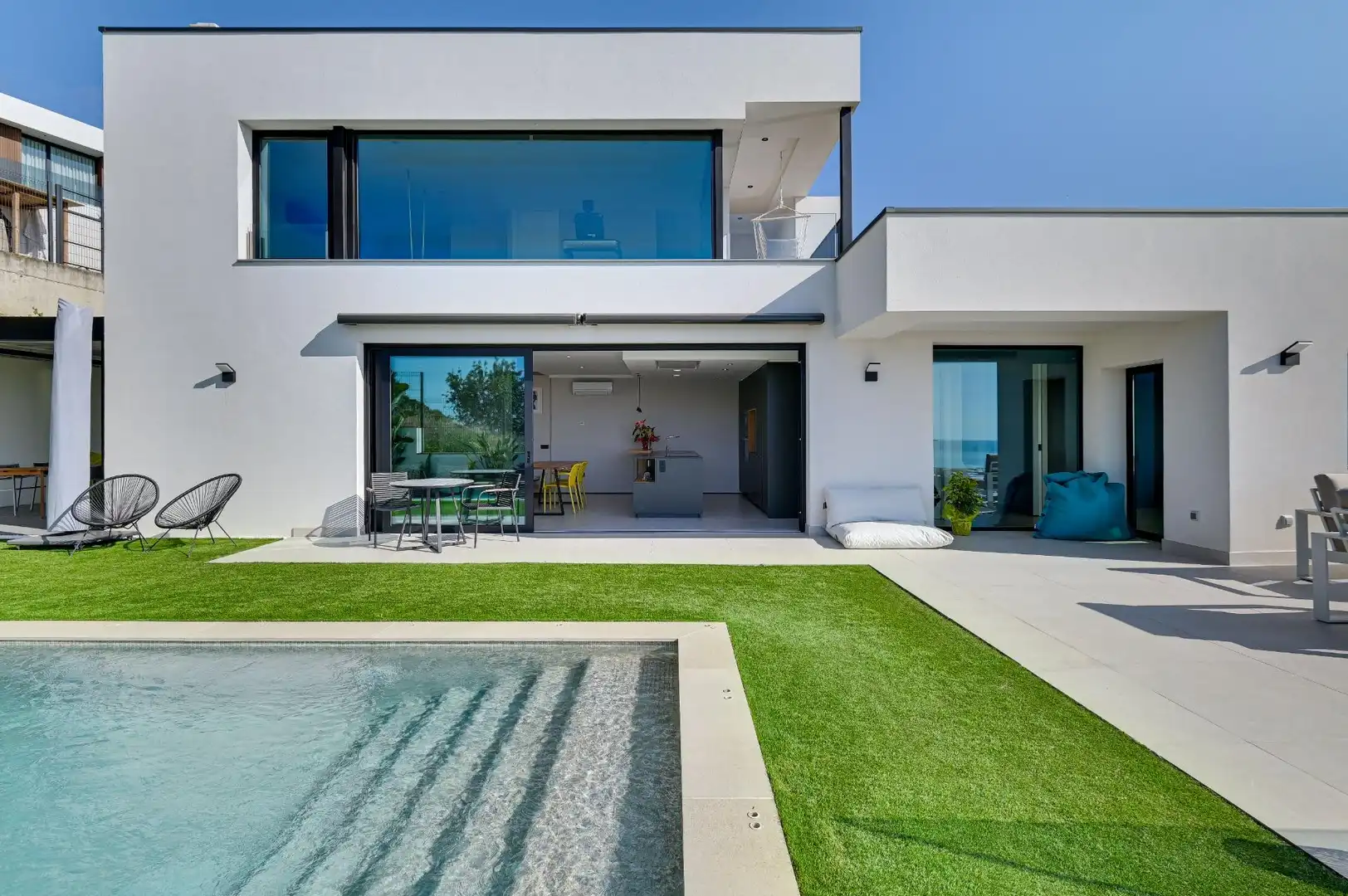 Chalet con piscina en venta en Santa Susanna, imagen 2