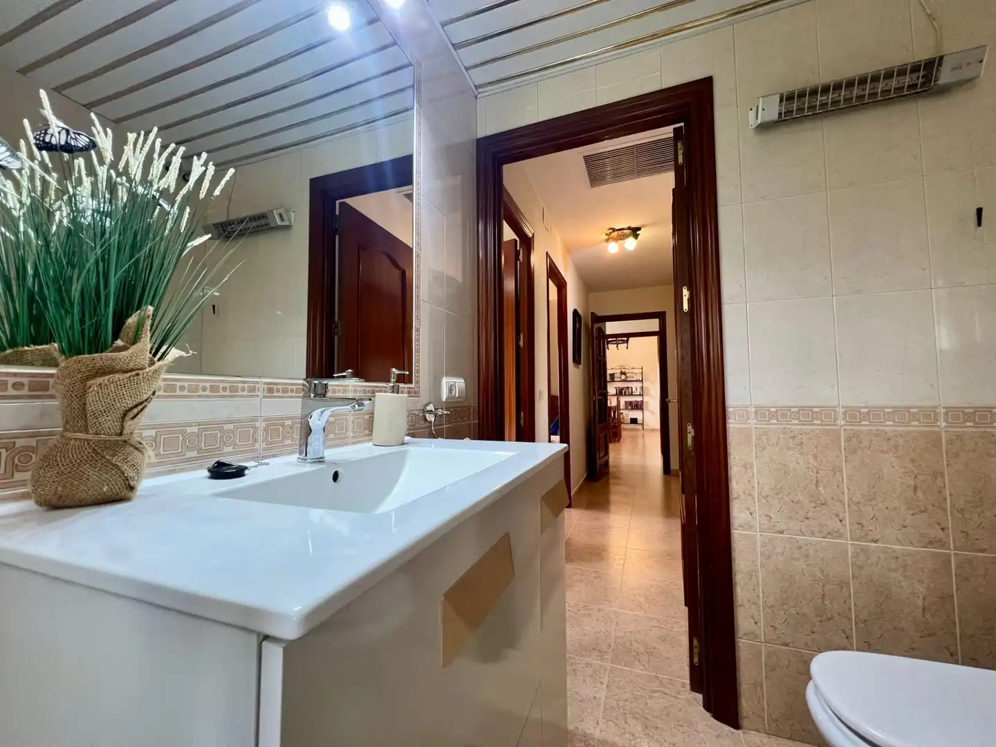 Bathroom of Houses for sale in Córdoba  with Air Conditioner and Swimming Pool