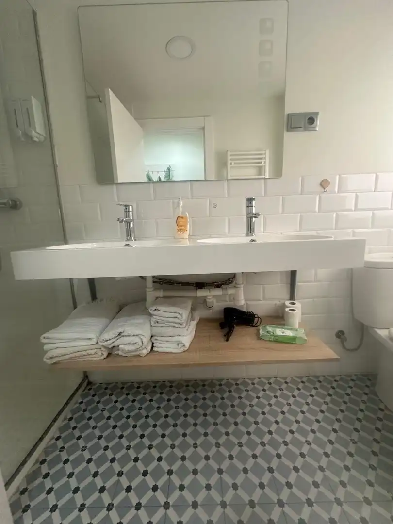 Baño de Piso en venta en León Capital  con Calefacción, Amueblado y TV