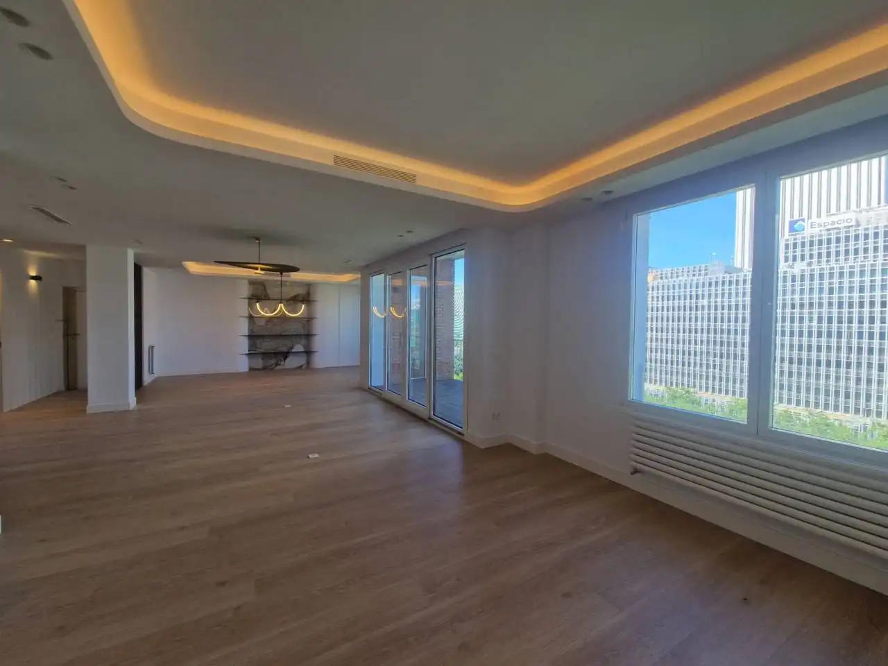 Wohnzimmer von Wohnung zum Verkauf in Madrid mit Klimaanlage, Heizung und Terrasse