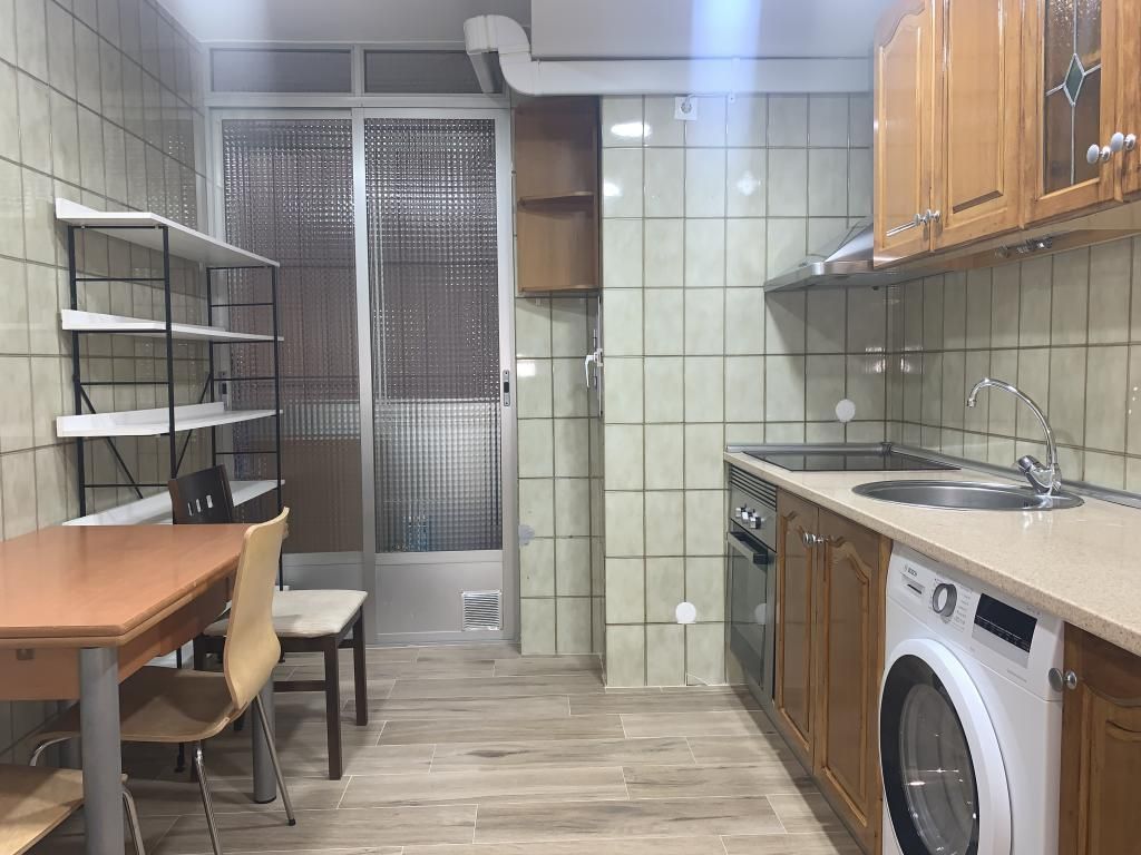 Kitchen of Planta baja to rent in  Madrid Capital  with Air Conditioner and Heating