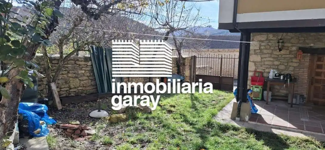 Jardín de Casa o chalet en venta en Valle de Valdebezana con Calefacción, Jardín privado y Balcón