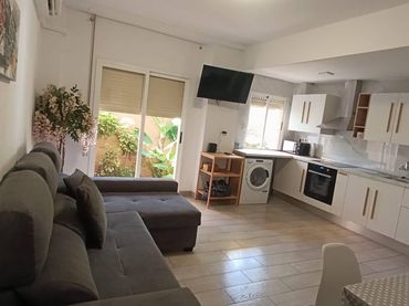 Appartamento con ascensore in affitto a Avenida Pau 53