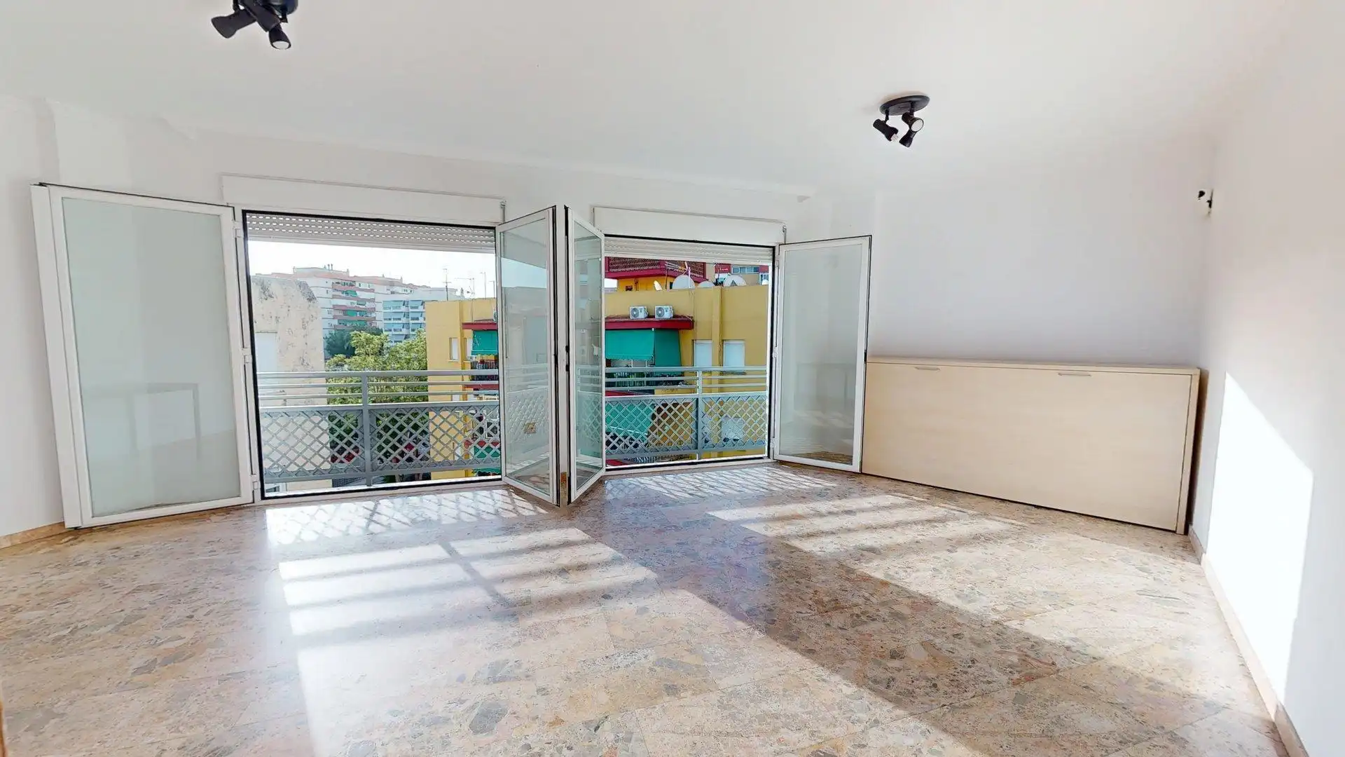 Terrassa de Pis en venda en Fuengirola amb Balcó
