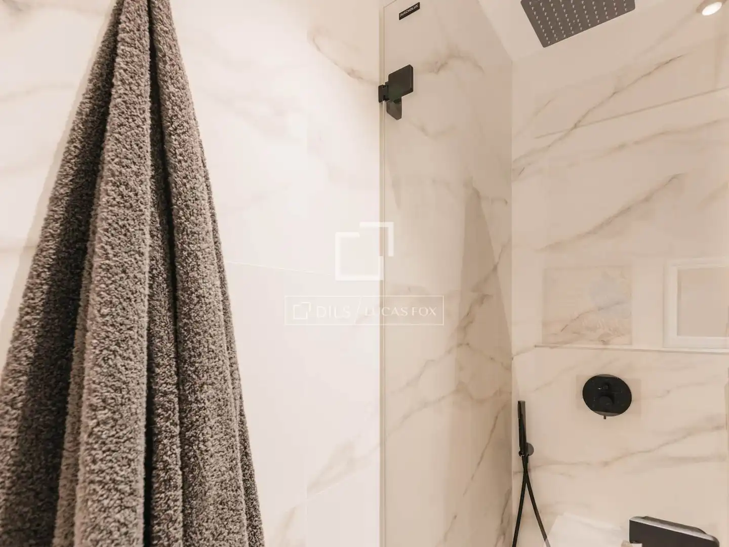 Bathroom of Flat for rent in Madrid  with Heating and Furnished