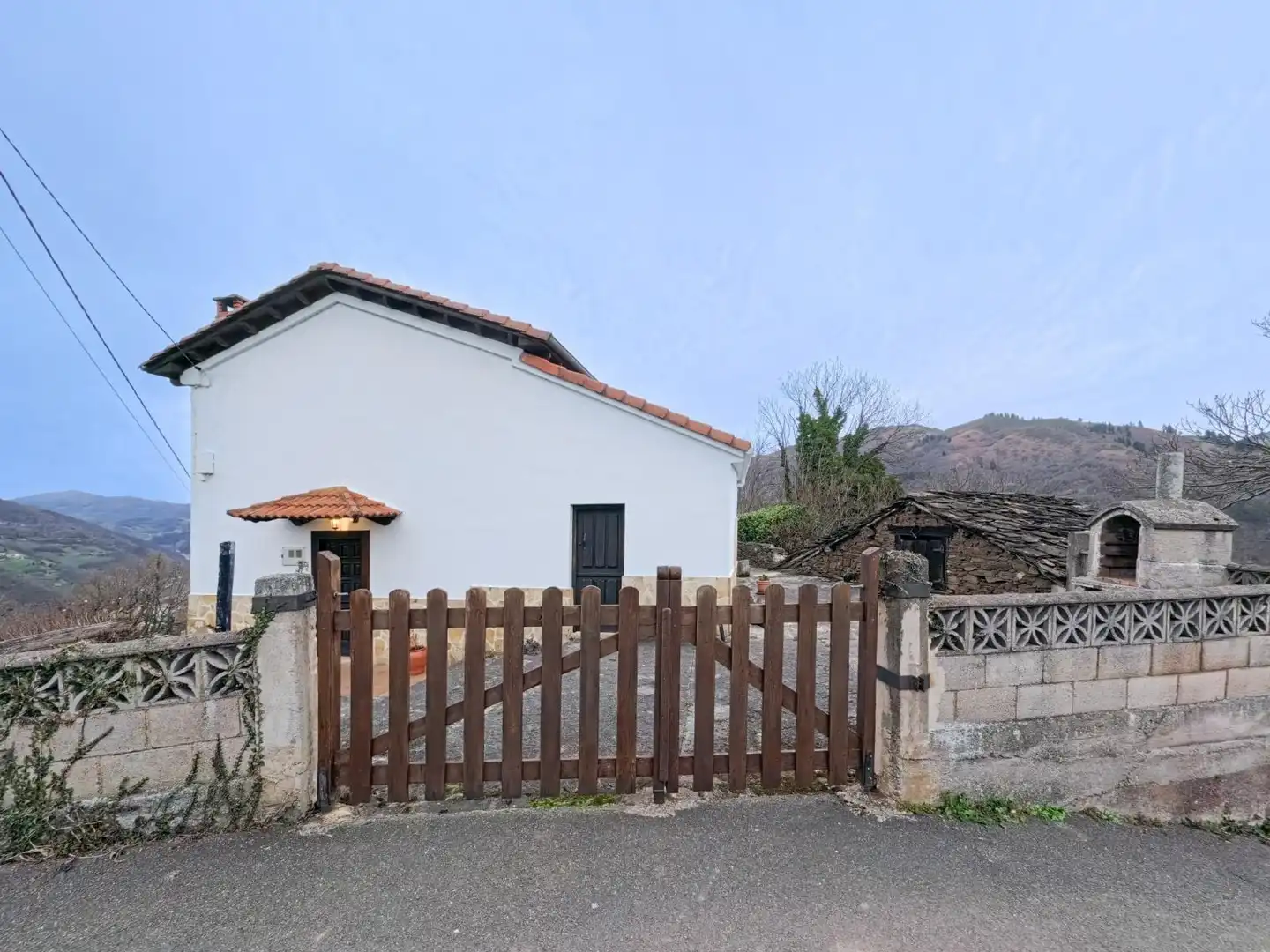 Exterior view of Houses for sale in Aller  with Heating, Private garden and Parquet flooring