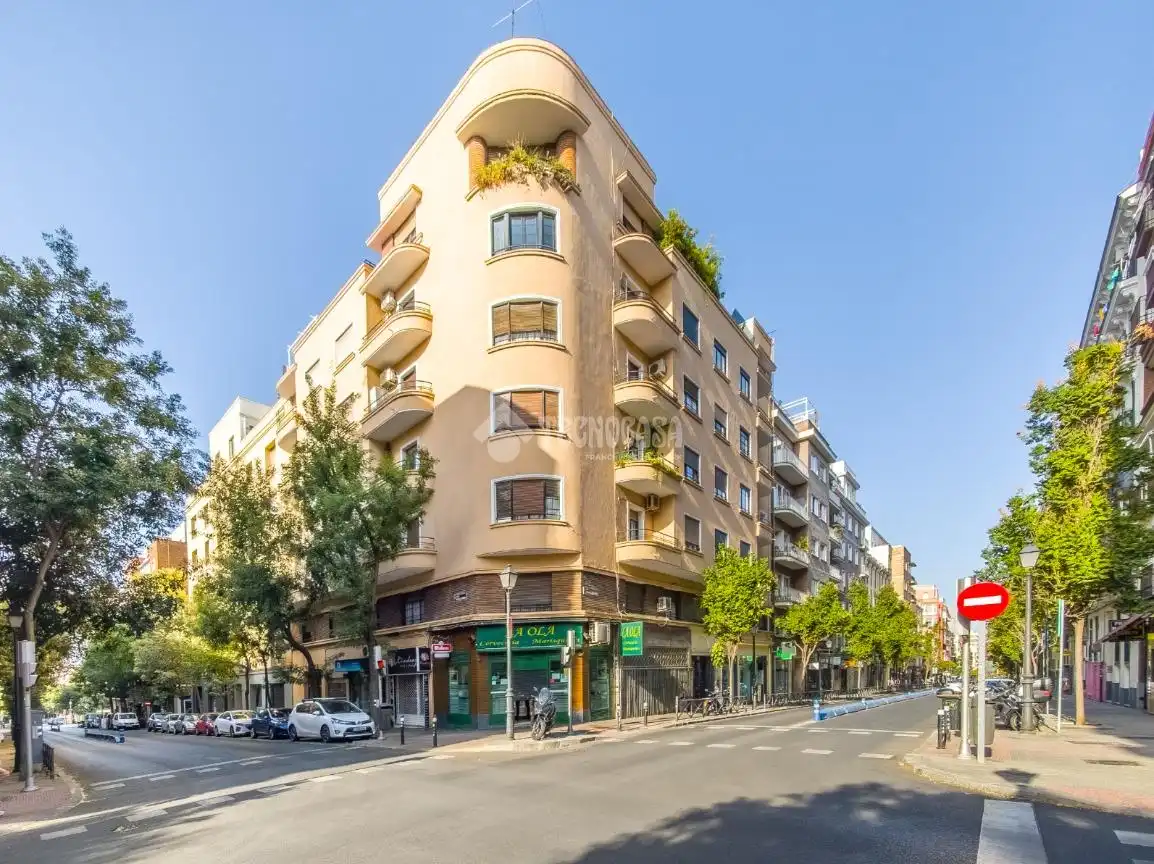 Piso con ascensor en venta en Chamberí, imagen 2