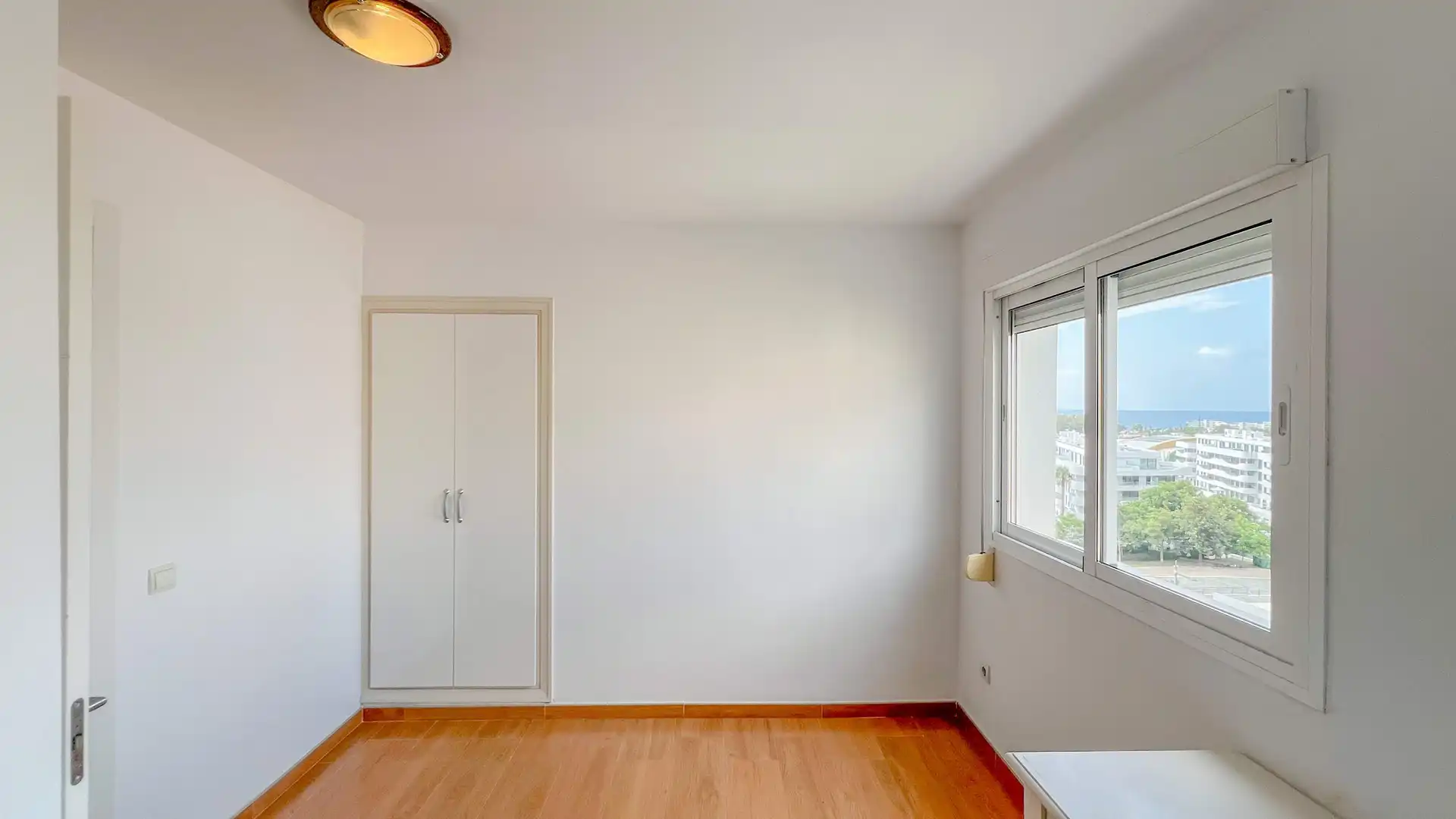Dormitori de Apartament en venda en Marbella