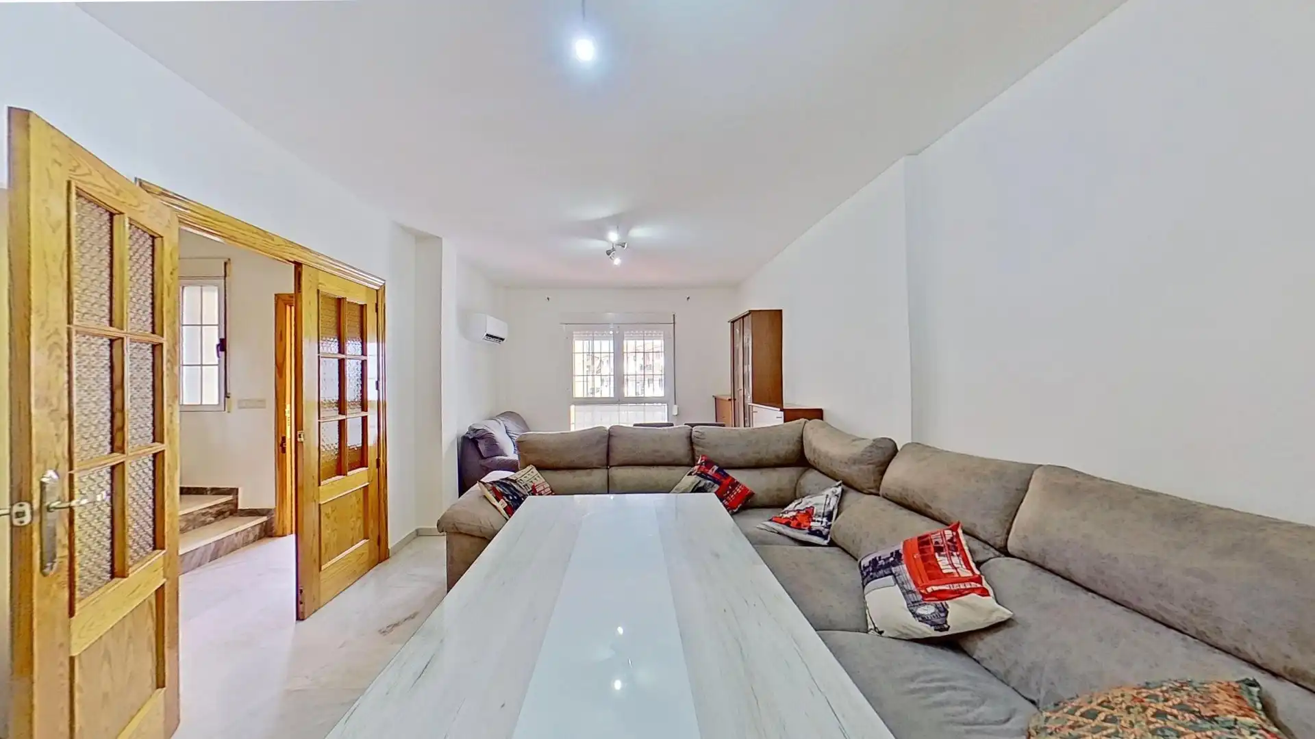 Sala de estar de Casa adosada en venta en Las Gabias con Aire acondicionado, Calefacción y Terraza