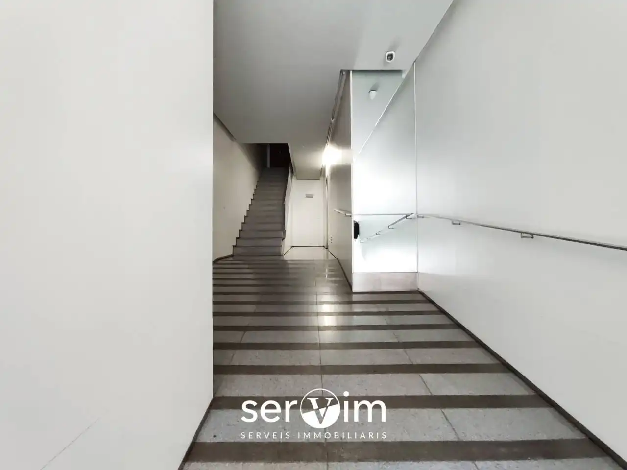 Flat for sale in Girona  with Heating