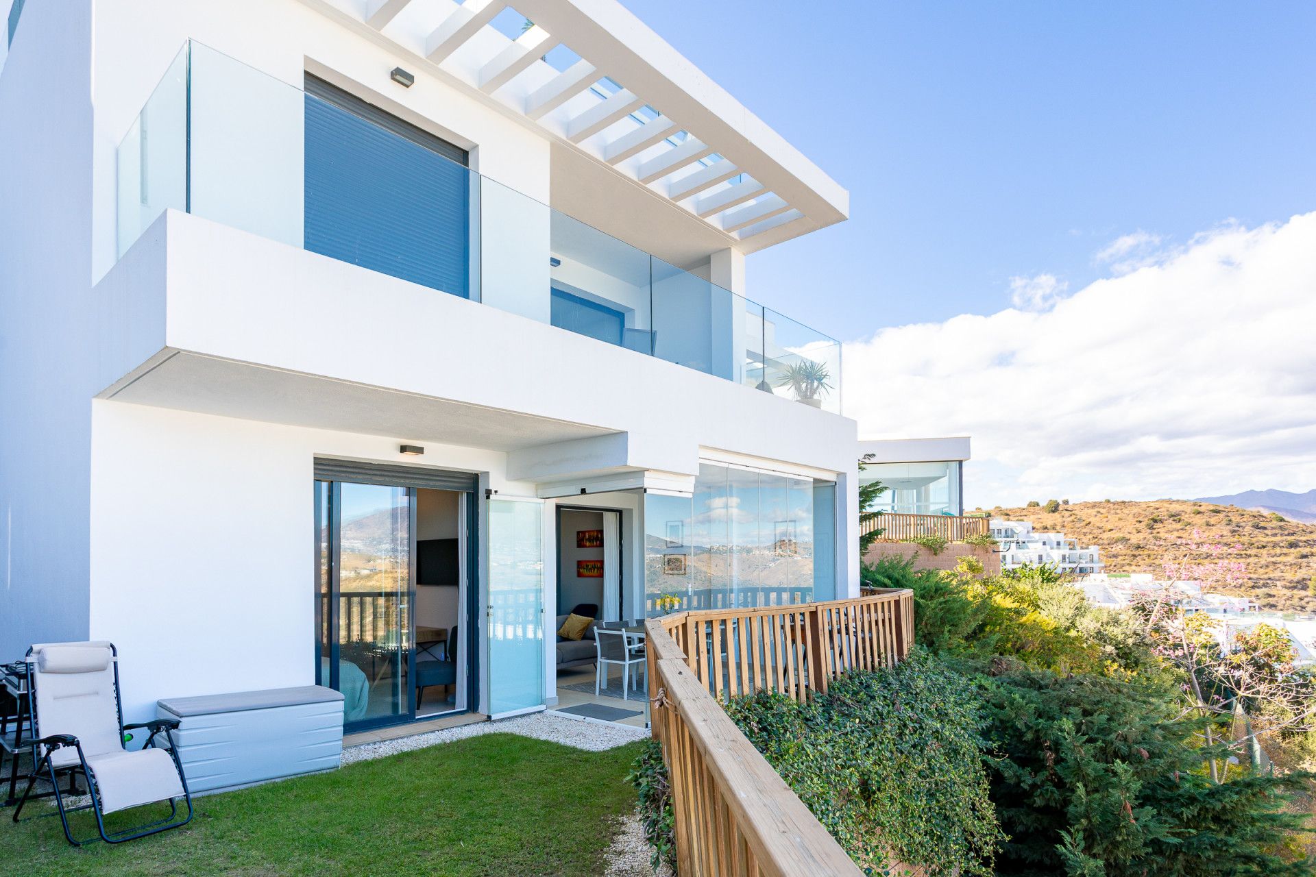 Exterior view of Planta baja for sale in Mijas  with Air Conditioner, Private garden and Terrace