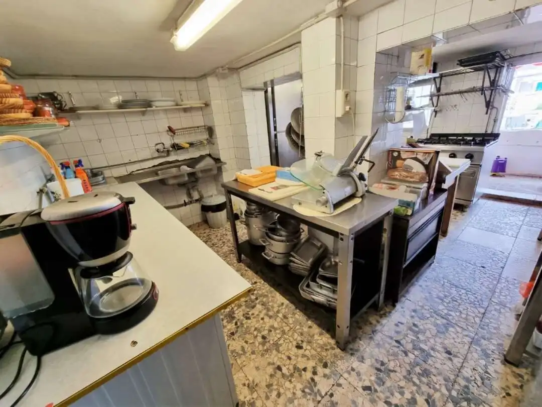 Cocina de Local en venta en Estepona