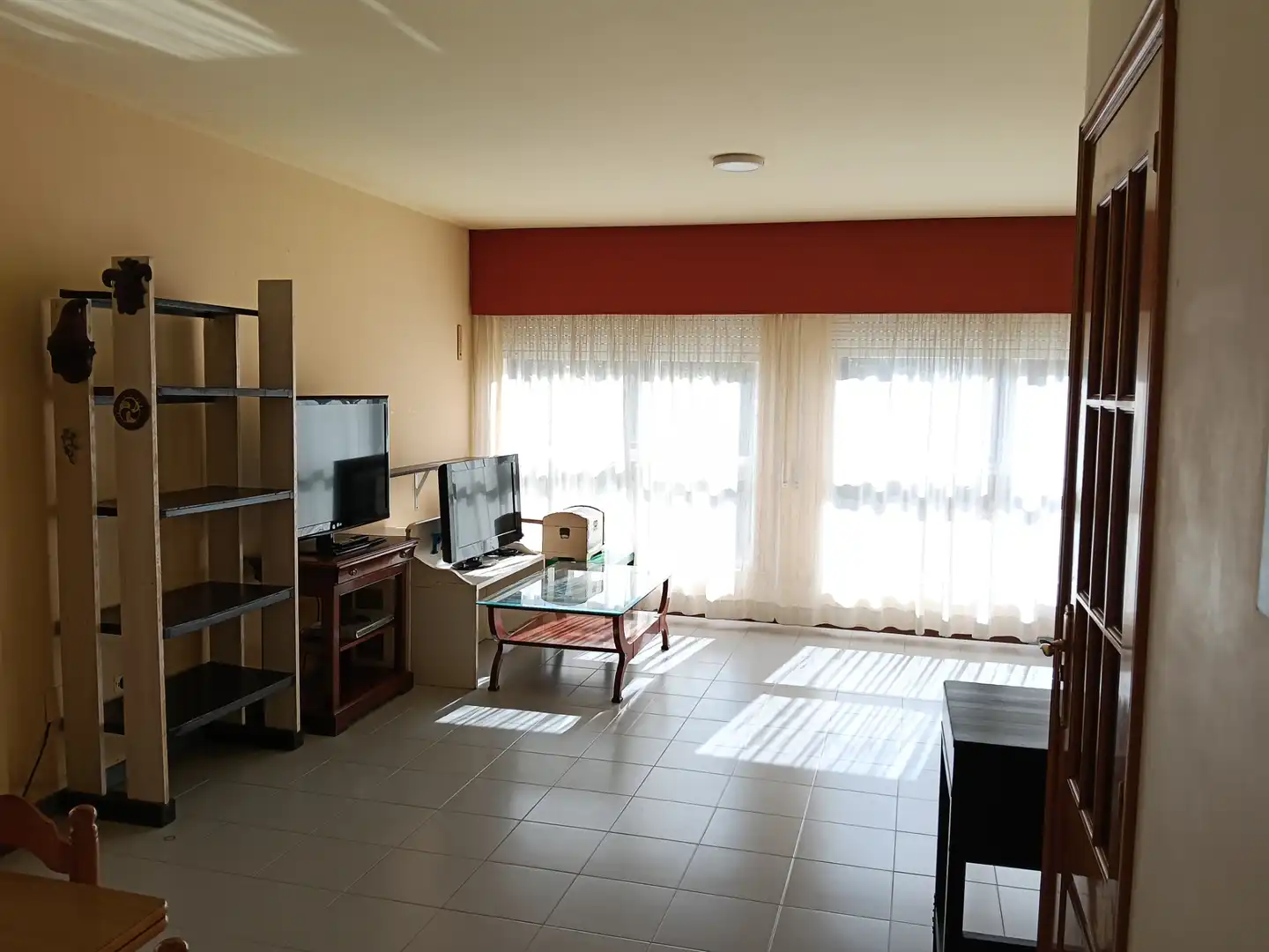 Sala d'estar de Dúplex en venda en Betanzos amb Traster